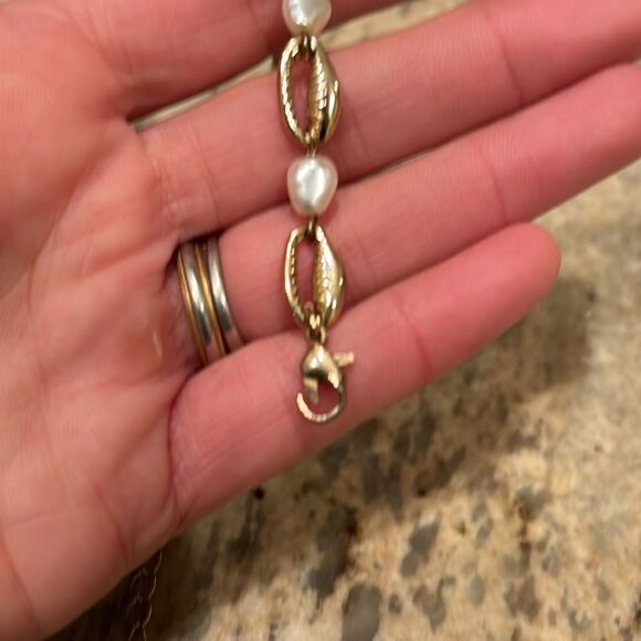 Fresh water pearl and gold bracelet. The clasp is broken and needs to be fixed - Picture 5 of 6